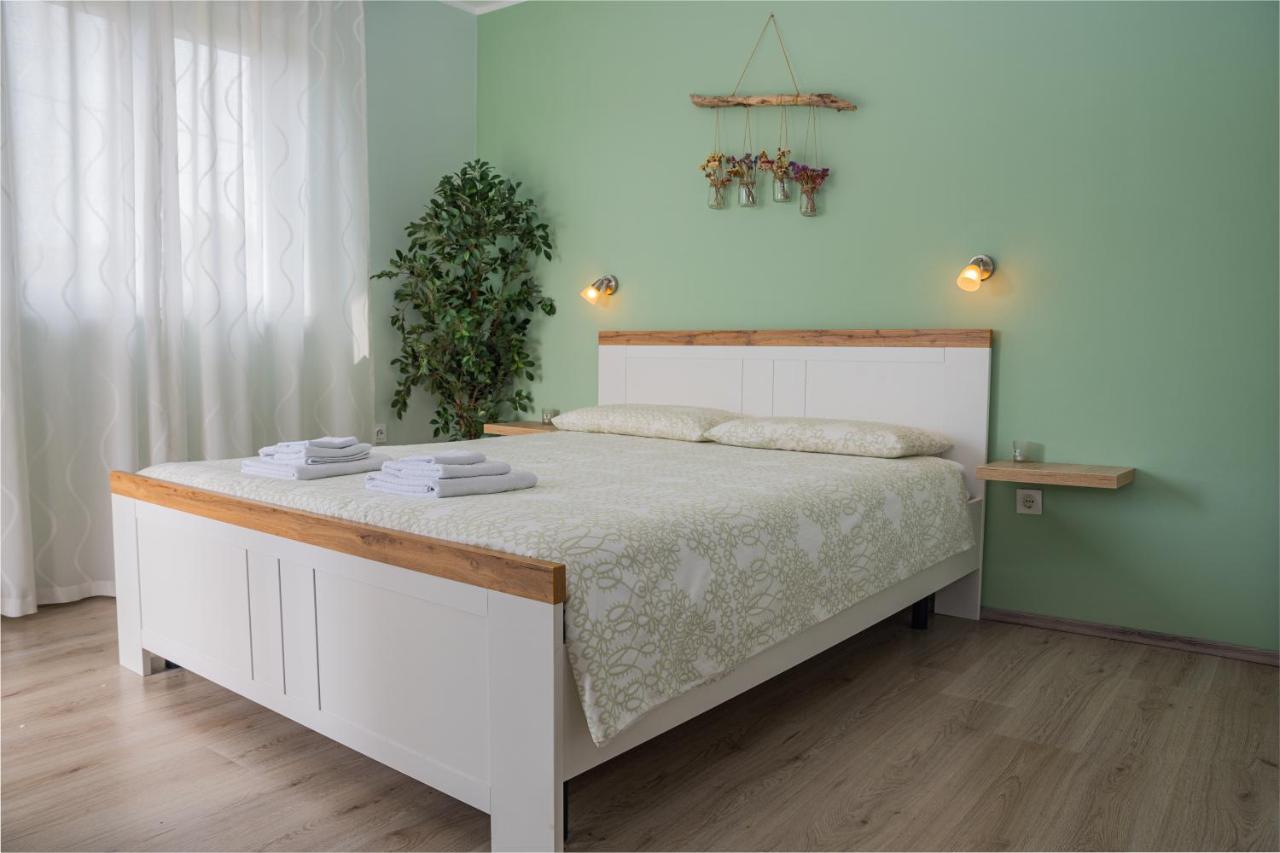 Apartman Doris Milohnici 외부 사진
